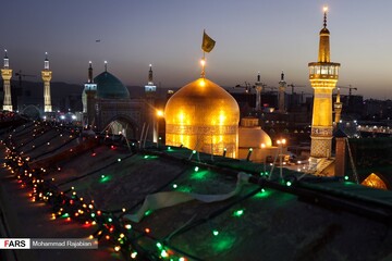 نقاره‌زنی در آستانه میلاد حضرت رضا(ع)