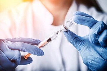 وزیر بهداشت: ۸۵ درصد مردم واکسن زدند