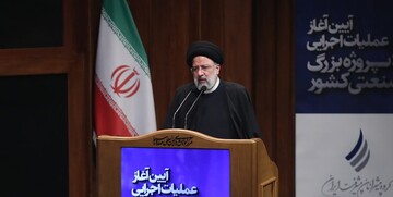رئیسی: اقتصاد ایران نیازمند اقدامات بزرگ و ماندگار در عرصه کار و تولید است