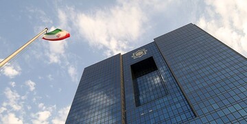 اقدامات بانک مرکزی باعث کاهش تلاطم بازار ارز شد/ معاملات توافقی، قیمت‌ها را کاهش داد