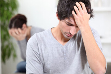 دلیل بی اعتمادی همسرم چیست؟ چطور اعتمادش را به دست آورم؟