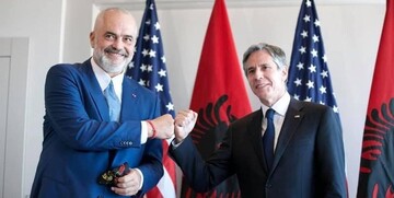 دولت آلبانی گوش به فرمان واشنگتن