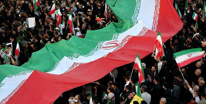زنان انقلابی