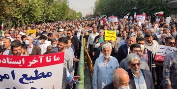 راهپیمایی عظیم سراسری در محکومیت آشوب و ترور/ «آشوب‌گر، داعشی، پیوندتان مبارک» و «سپاه انقلابی، انتقام انتقام» شعار مردم است