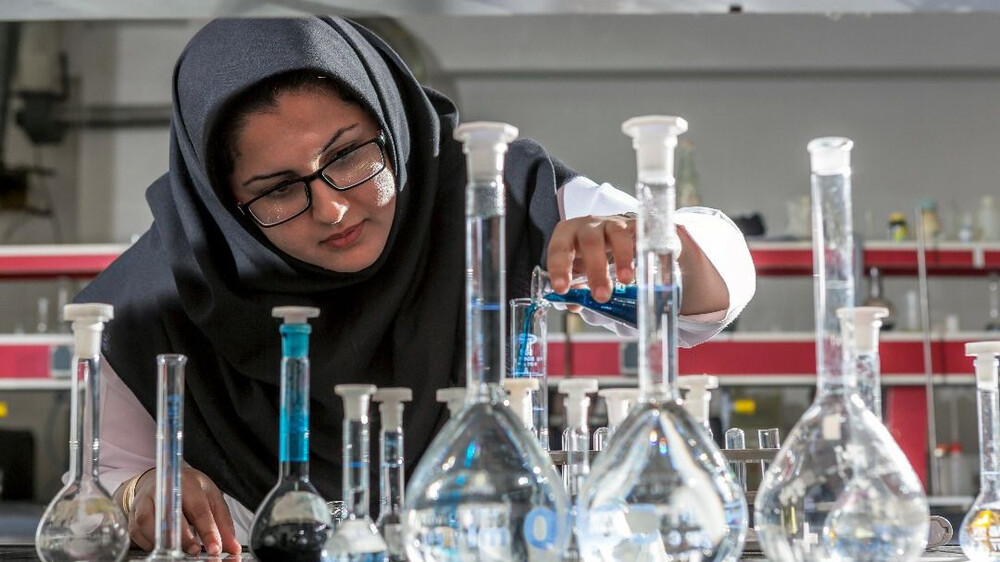 بانوان سهم خود را در مرجعیت علمی ایفا کردند/درخشش ۳۴۵ زن ایرانی در فهرست  محققان پراستناد برتر - پیام خانواده