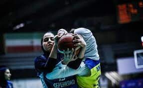 بانوان بسکتبالیست