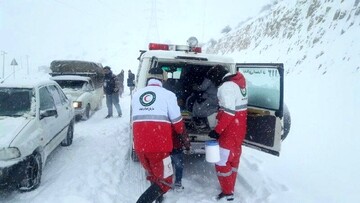 آماده‌باش امدادگران هلال احمر در برف و باران ۷ استان/ توصیه‌هایی برای پیشگیری از تصادفات