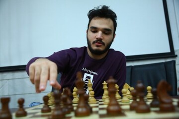 کارلسن به احترام شطرنج ایران ایستاد/ حاشیه این رشته را به بیراهه برد