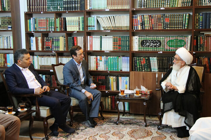 آیت‌الله حسین نوری همدانی