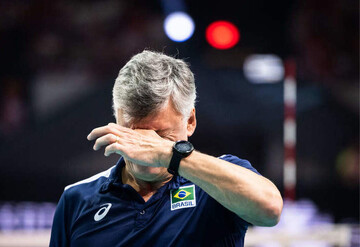 مذاکره رئیس فدراسیون والیبال با توتولو؛ سرمربی پیشین برزیل در انتظار تماس داورزنی