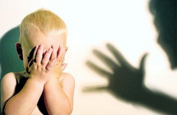 چالشهای بحران خانواده در غرب مشاجره