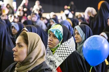 اجتماع زنان و دختران تهران به مناسبت میلاد حضرت زینب (س)
