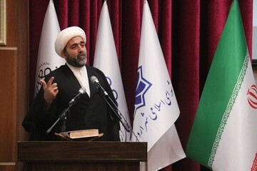 تمدن توحش و جاهلی، هویت انسانی و مقدس زنان را از آن ها گرفته است