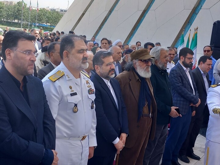 وزیر فرهنگ: خلیج فارس، خلیج فارس است تا ابد جشنواره فرهنگی و هنری روز ملی خلیج فارس