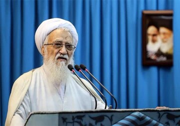 امروز مهم‌ترین کار و اولویت، بهبود معیشت مردم است
