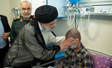 تحول سلامت در دوران شهید جمهور؛ از سیل واکسن تا بیمه ۴۵ میلیون ایرانی