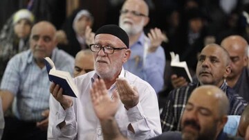 حجاج ایرانی دعای کمیل را در مکه زمزمه کردند