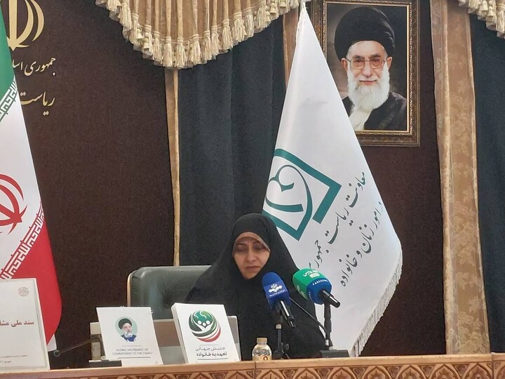 اعطای ۷۰ هزار قطعه زمین به خانوادههای ۴ فرزندی انسیه خزعلی