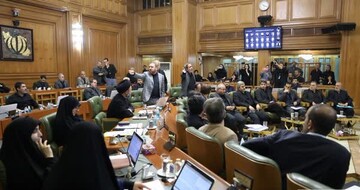 موضع‌گیری در ایران، هورا کشیدن در اینترنشنال