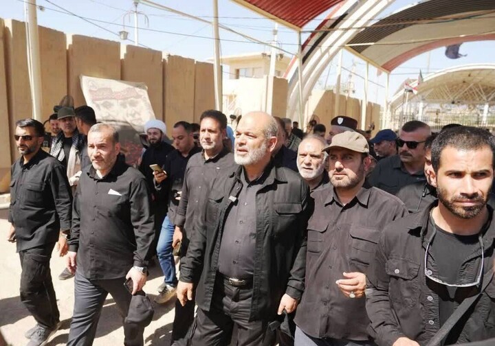 وزیر کشور: پیشنهاد میکنیم زائران از مرز خسروی تردد کنند/ سطح خدمات ارتقای چشم گیری دارد مرز خسروی