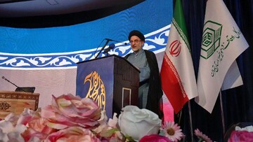 انس با قرآن ملت ایران، نظام سلطه را زمینگیر کرده است