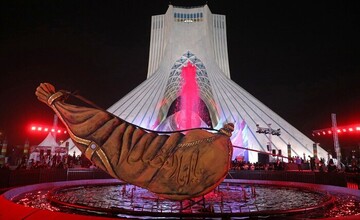 دلدادگی پایتخت‌نشینان عاشق در مراسم بدرقه زائران حسینی