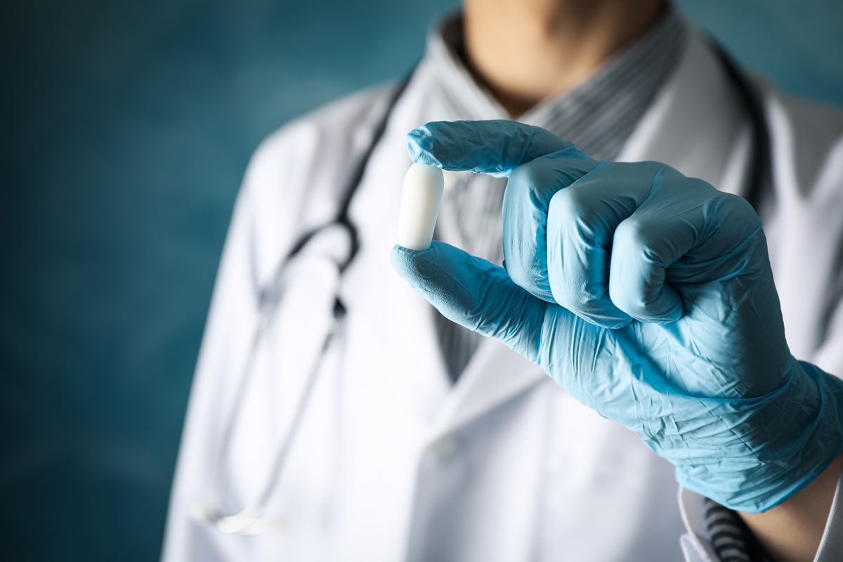 برای هموروئید به چه دکتری مراجعه کنیم؟