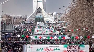 مردم در ۲۲ بهمن پیام استقامت و سربلندی را به جهان مخابره خواهند کرد
