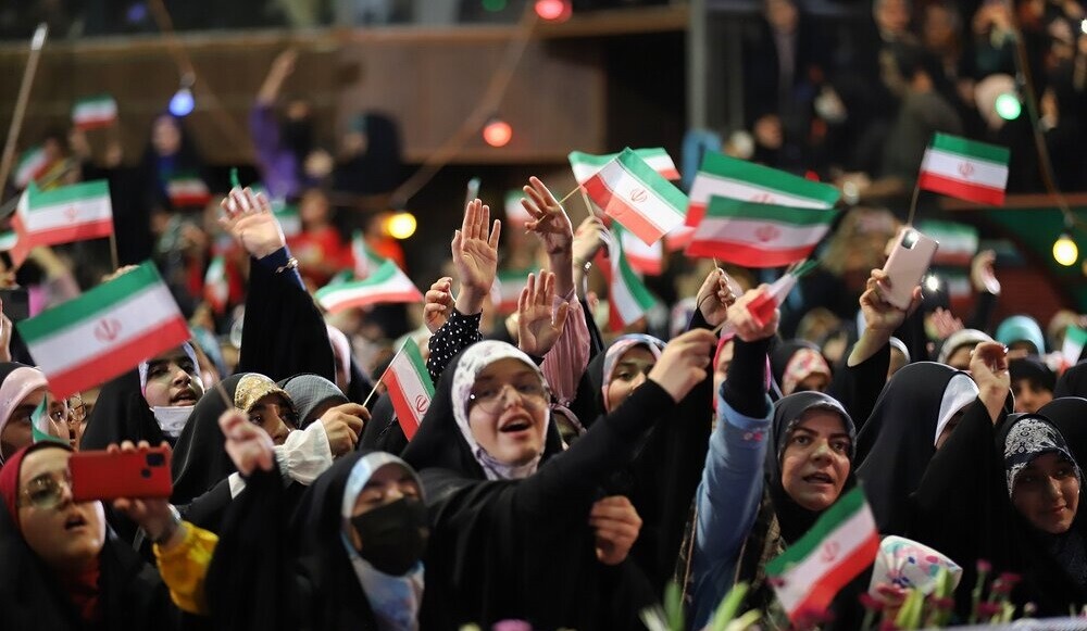 چگونه حضرت معصومه(س) می‌تواند راهنمای زندگی دختران امروز باشد؟