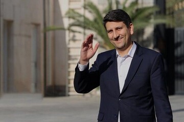 وزیر ارتباطات عازم پکن شد