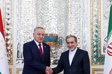 رایزنی وزرای خارجه ایران و تاجیکستان با تاکید بر همکاری‌های منطقه‌ای