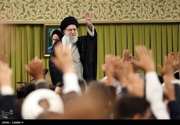 دیدار جمعی از معلمان با رهبر معظم انقلاب