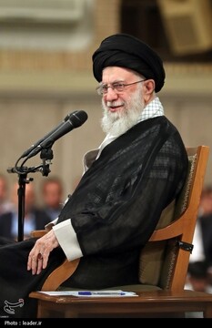 دیدار جمعی از معلمان با رهبر معظم انقلاب
