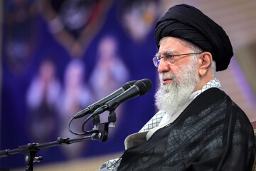 رهبر انقلاب: رساندن رشد اقتصادی از صفر به ۵ درصد از افتخارات ملی زمان او بود
