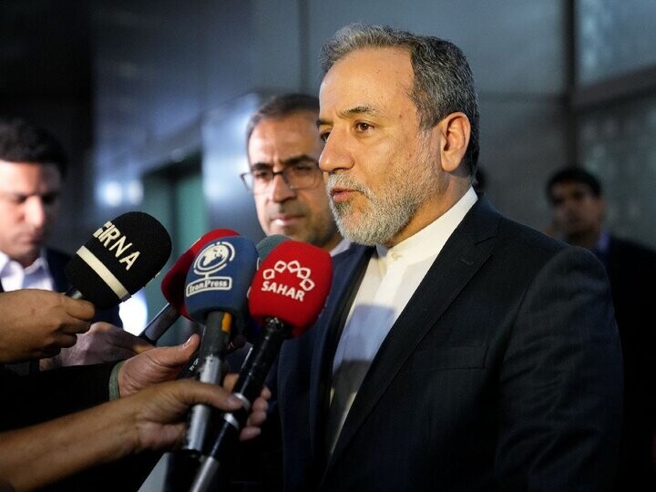 عراقچی: در حال بررسی هستیم که دور بعدی مذاکرات را شرکت کنیم یا خیر عراقچی