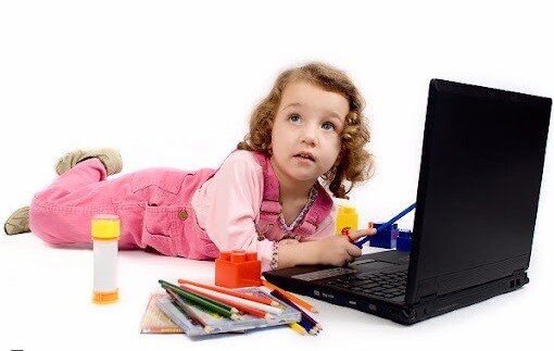اینترنت؛ فرصتی برای یادگیری و سرگرمی هوشمندانه کودکان اینترنت