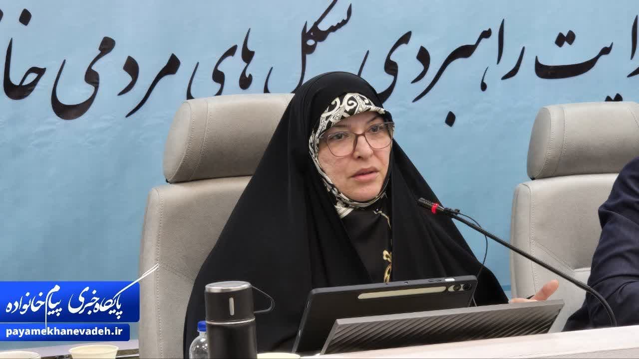 تأکید فرهمندپور بر الگوی حکمرانی خانواده محور در مکتب شهید رئیسی