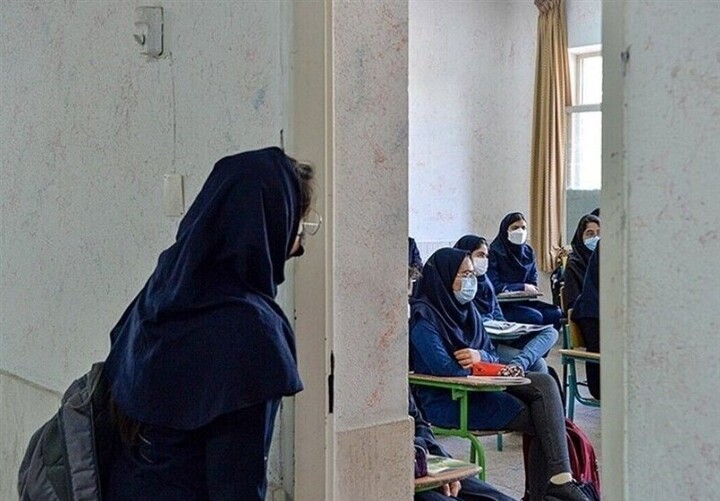 دانش آموزان