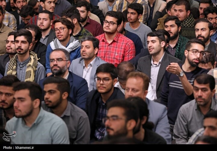 ایران نیازمند انگیزه دانشجویان جوان و آرمان‌خواه است