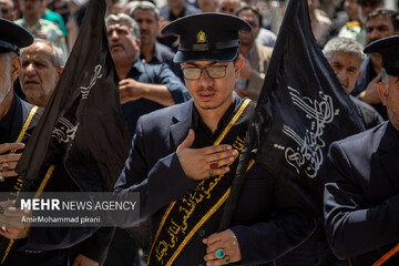 دسته عزاداری خادمان بانوی کرامت در روز شهادت جوادالائمه