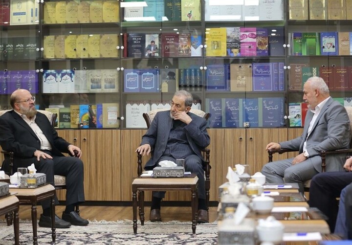 دیدار ولایتی با نمایندگان جنبشهای مقاومت فلسطین دیدار ولایتی با نمایندگان جنبشهای مقاومت فلسطین