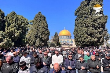 برگزاری باشکوه نماز جمعه مسجدالاقصی با وجود محدودیت‌های اشغالگران