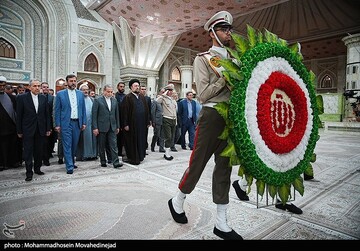 تجدید میثاق کارکنان وزارت امور خارجه با آرمان‌های امام خمینی (ره)