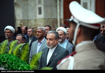 تجدید میثاق کارکنان وزارت امور خارجه با آرمان‌های امام خمینی (ره)