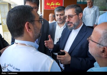 دیدار صمیمی سرپرست حجاج ایرانی با زائران کشورمان در مکه مکرمه