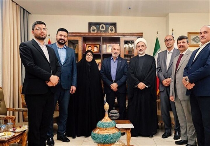 دانشگاه