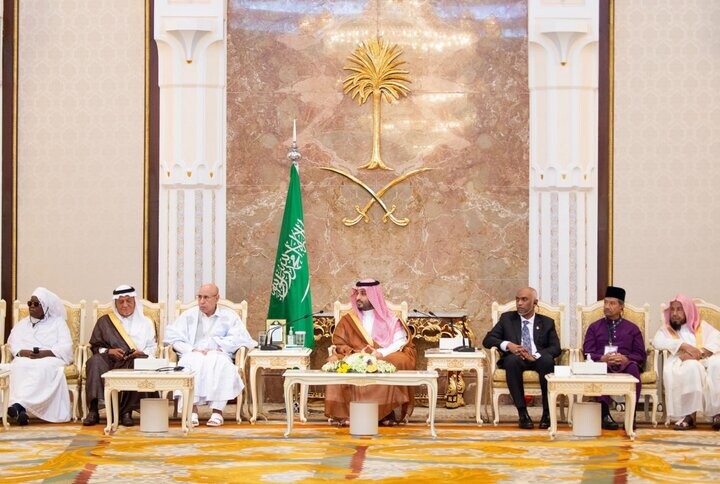 بن سلمان خواستار تحرک جامعه جهانی برای توقف تجاوز اسرائیل به غزه شد بن سلمان خواستار تحرک جامعه جهانی برای توقف تجاوز اسرائیل به غزه شد