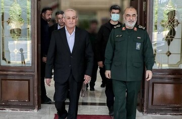 دیدار معاون دبیرکل جبهه مردمی برای آزادی فلسطین با سردار سلامی