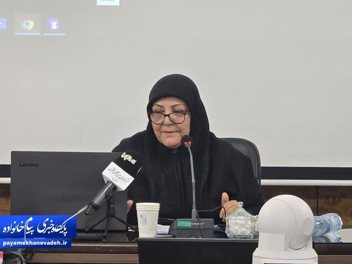 صادقی: نسخهپیچی برای زن شاغل و تعمیم آن به زنان حاشیهنشین، ظلم اجتماعی است ...