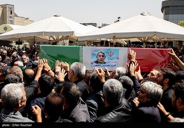 مراسم خاکسپاری شهدای اقتدار ایران در امامزاده صالح(ع)